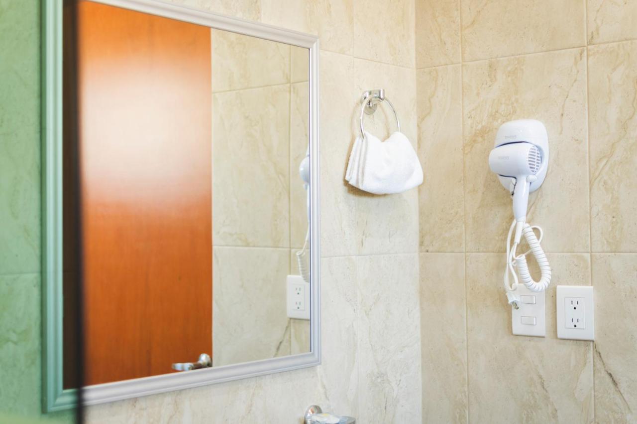 La Lola Hotel & Suites Mazatlan Dış mekan fotoğraf