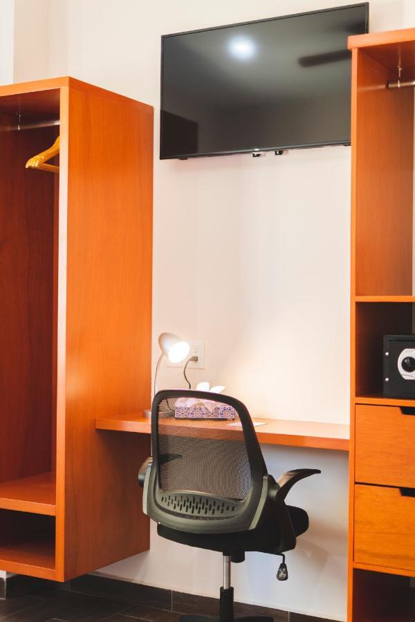 La Lola Hotel & Suites Mazatlan Dış mekan fotoğraf